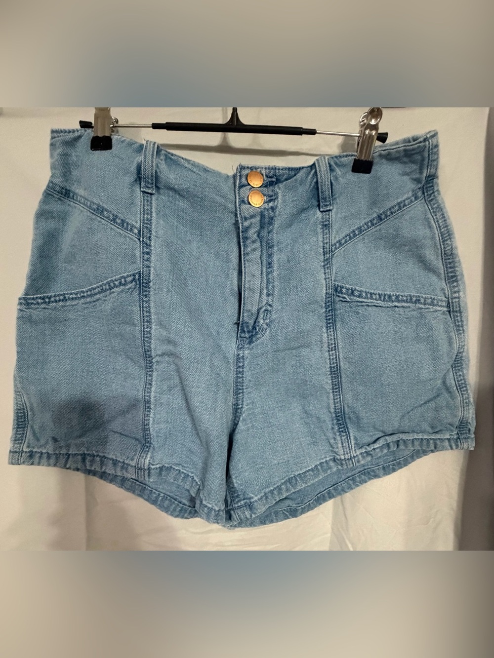 Universal Thread Light Wash High-Rise Denim Shorts